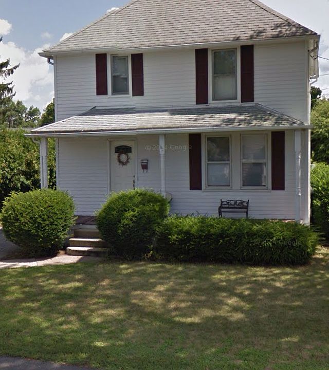 2nd image of 46 Amherst St