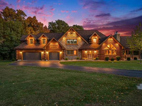 6125 Tulip Ln, Grant Park, IL 60940