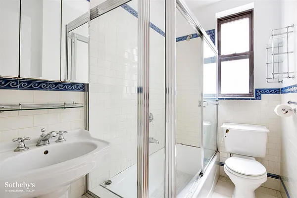 Sold by Sotheby's International Realty | media 15