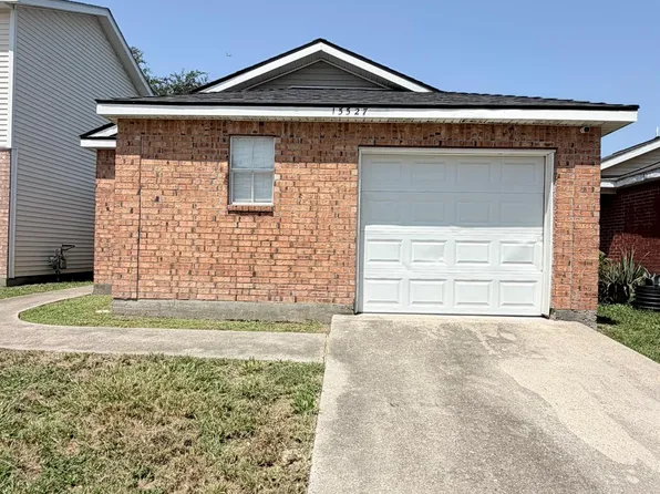 15527 Martineau St, Houston, TX 77032