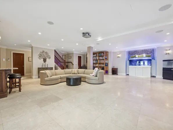 1-06 Samos Lane image 22 of 28