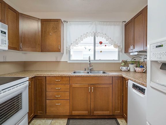 2nd image of 8516 147th St NW