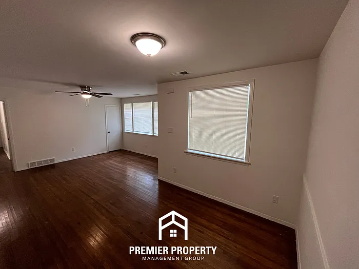 3197 Clearbrook St — Photo 3
