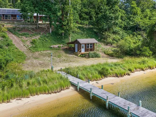 517 Wilton Creek Rd, Hartfield, VA 23071
