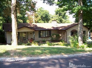 28 Chaparral Ln, Glen Carbon, IL 62034