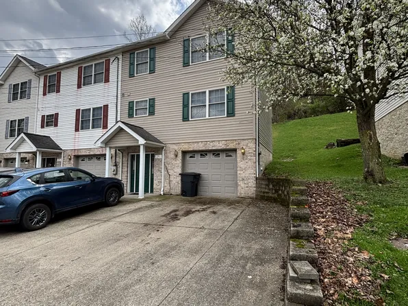 864 Tremont St, Morgantown, WV 26505