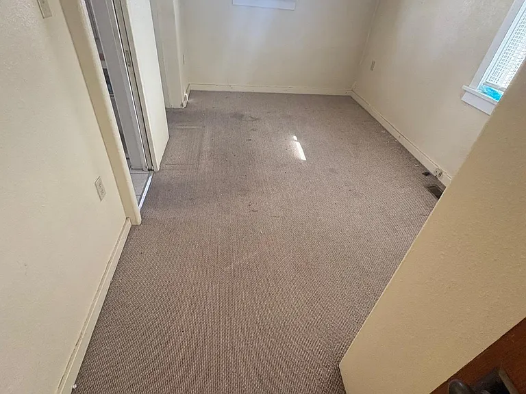 2629 E Orman Ave — Photo 3