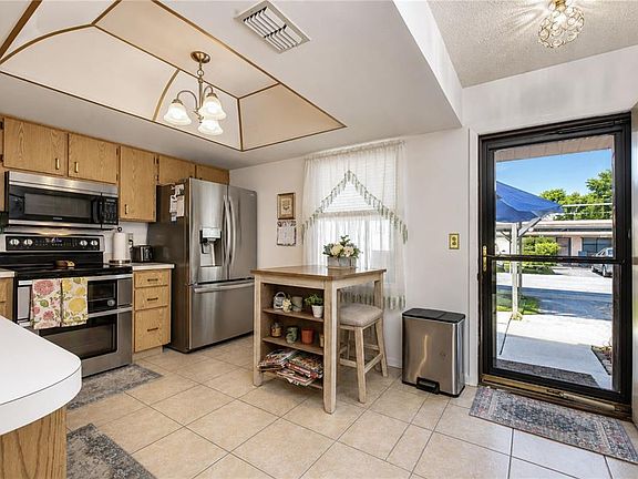 5th image of 38351 IRONWOOD PLACE #NA