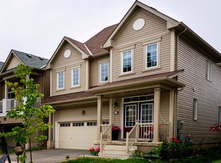 8670 Chickory Trl, Niagara Falls, ON L2H3S5