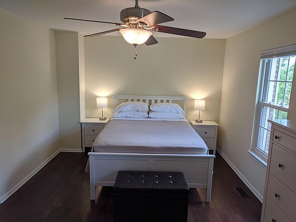 5th image of 2728 Sherwood Hall Ln