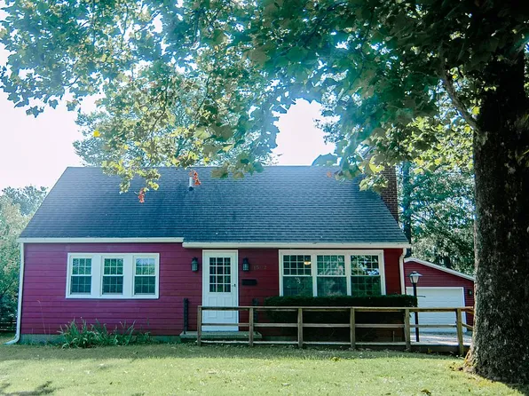 1502 S Vine St, Urbana, IL 61801