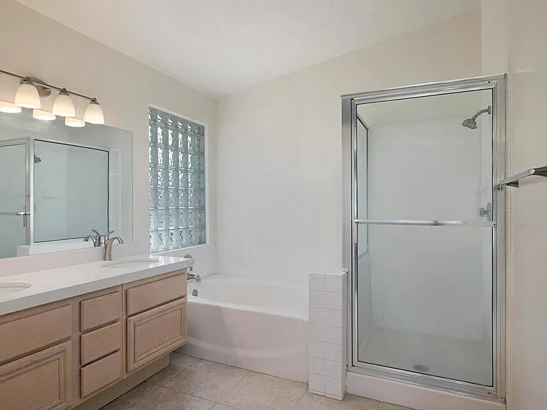 86 Beekman Pl — Photo 22