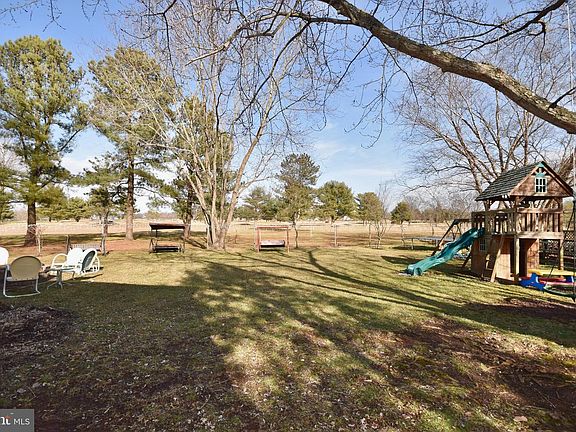 3rd image of 5609 Rowena Dr