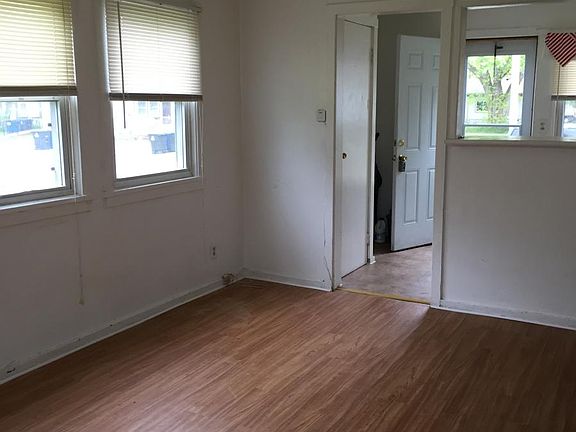 3rd image of 33044 Alamo Ct