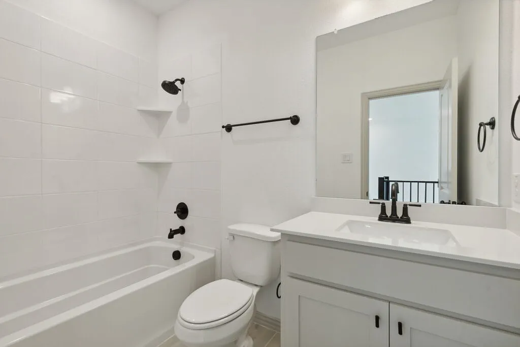 2 bed, 2.5 bath, 1925 sqft, $2,950 — Photo 3