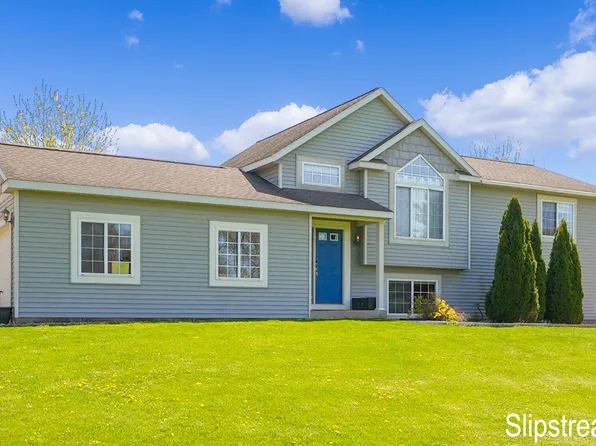 1596 121st Ave, Hopkins, MI 49328