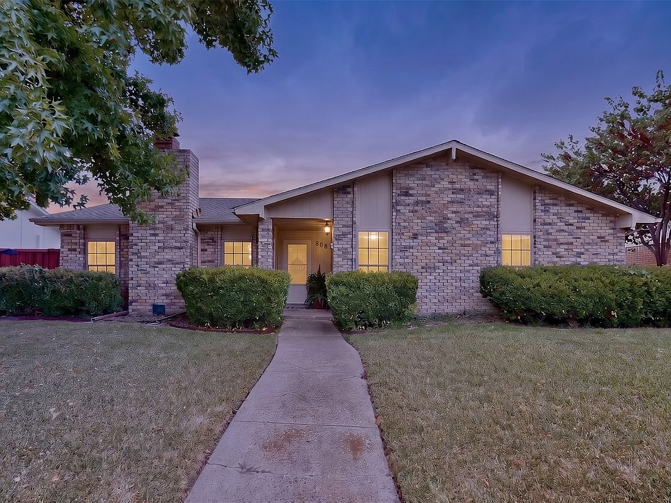 1st image of 808 Rushmore Ln