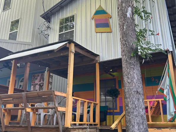 16800 Highway 21 S Cabin 957, Philadelphia, MS 39350