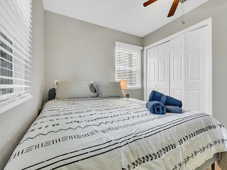 153 S Ave SE #2 — Photo 5