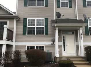 2288 Graystone Dr #2288, Joliet, IL