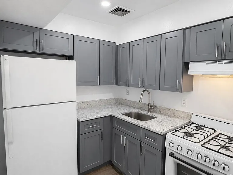 87 Merseles St #1 — Photo 12