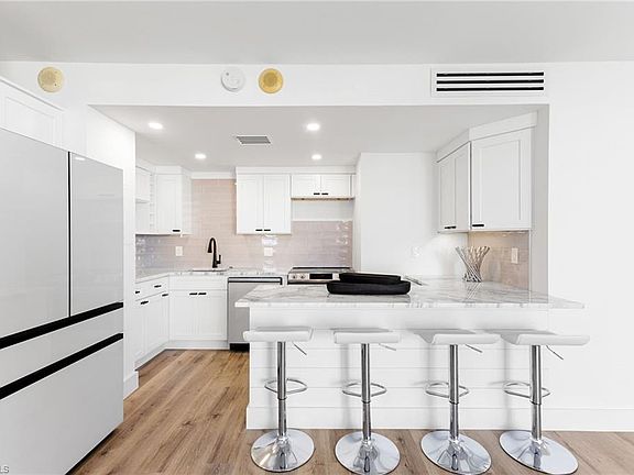 5th image of 58 N Collier BLVD #510