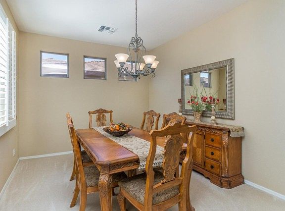 4th image of 286 W Swan Dr
