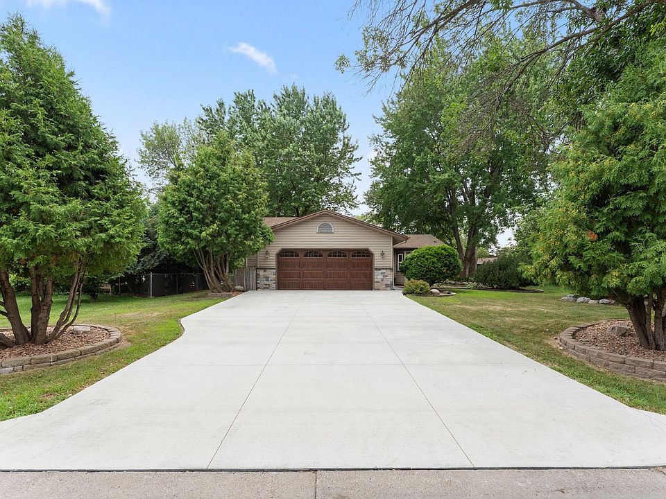 1st image of 9791 Ives Ln N