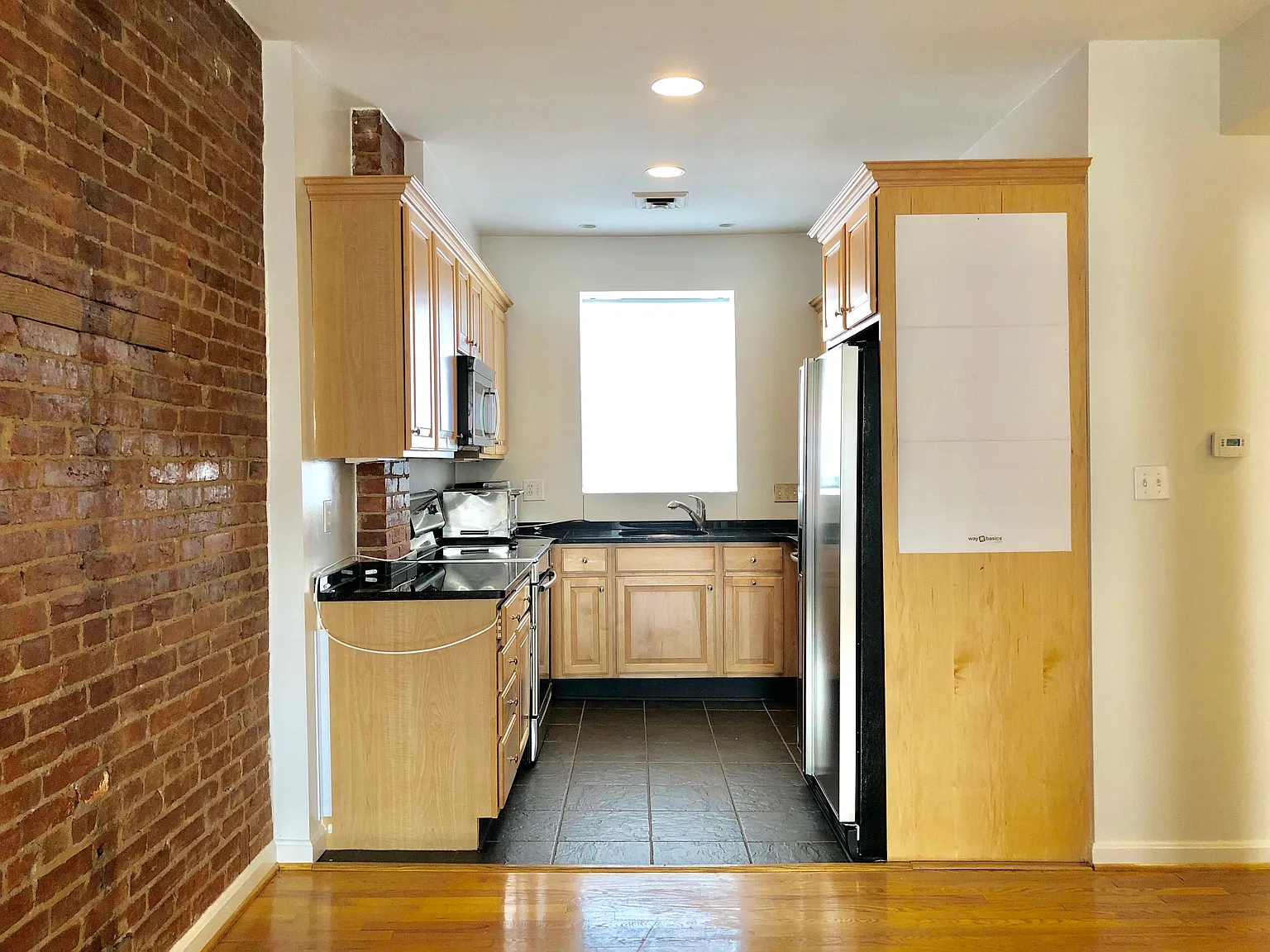 1 bed, 850 sqft, $2,700 — Photo 2