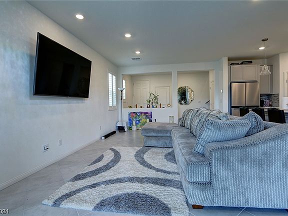 5th image of 9836 Ravenswood Peak Ave