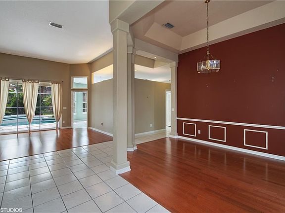 3rd image of 5613 Craindale Dr