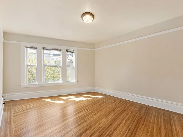 227 Chenery St — Photo 1