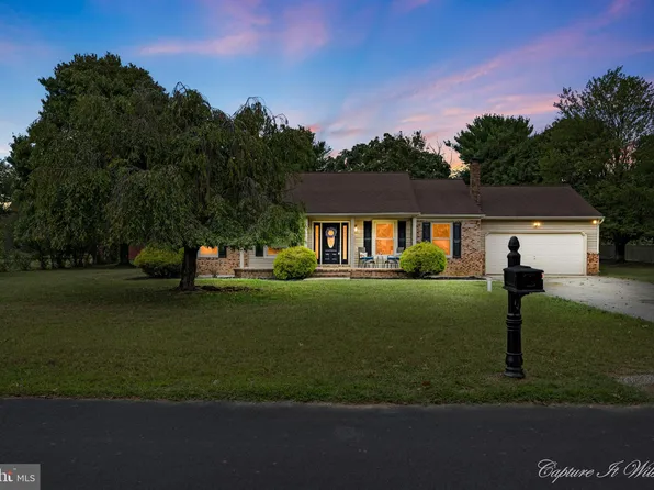 19 Viereck Rd, Woolwich Township, NJ 08085