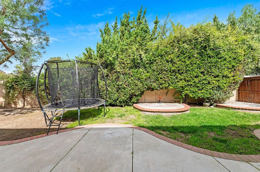 39510 Saint Honore Dr — Photo 3