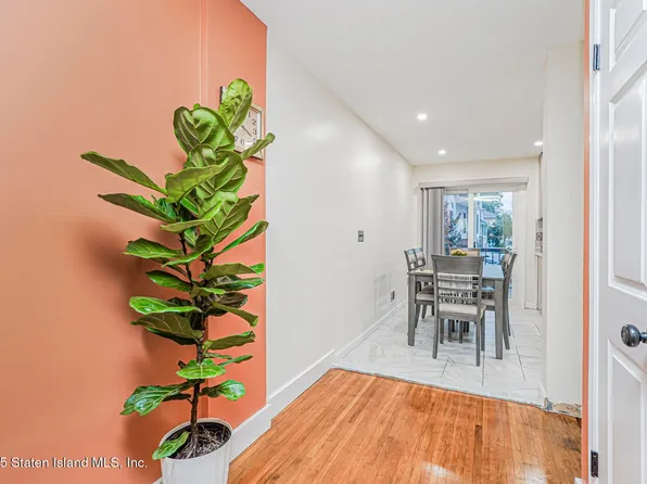 98 Church Avenue image 16 of 38