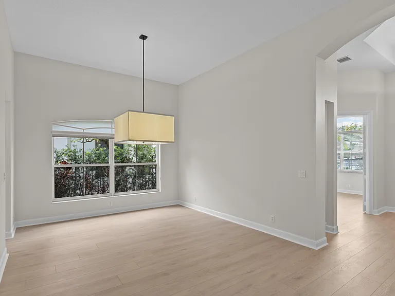 9875 Palma Vista Way — Photo 24