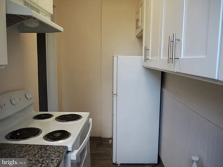 3318 Arch St #2 — Photo 10
