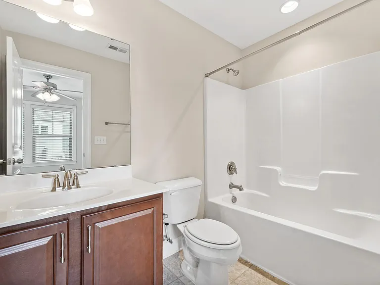 1359 Town Home Dr — Photo 20