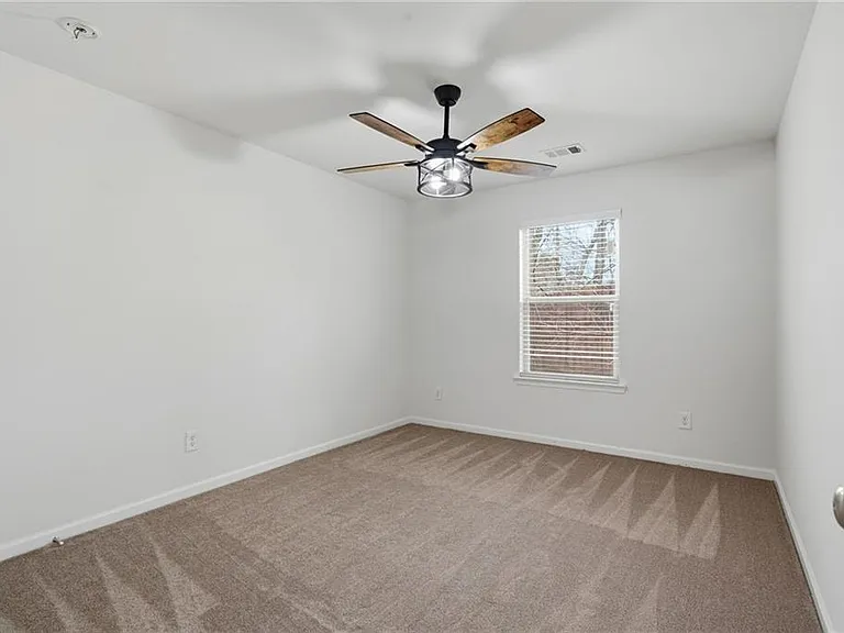 1697 Paxton Dr SW — Photo 26