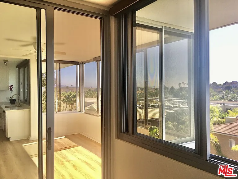 8701 Delgany Ave — Photo 7
