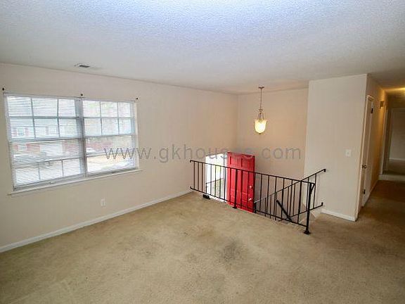 5th image of 4047 E Freedom Cir