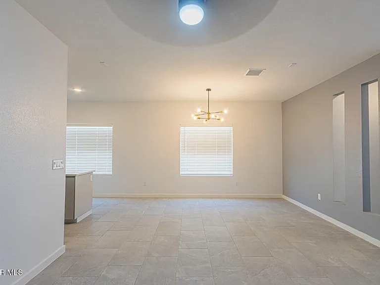 15168 Composition Ave — Photo 5