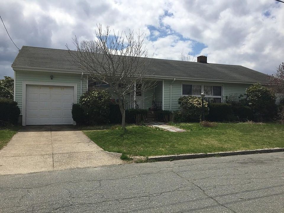 1st image of 34 Alden St