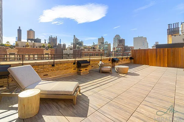 Rented by Mirador Real Estate | media 34