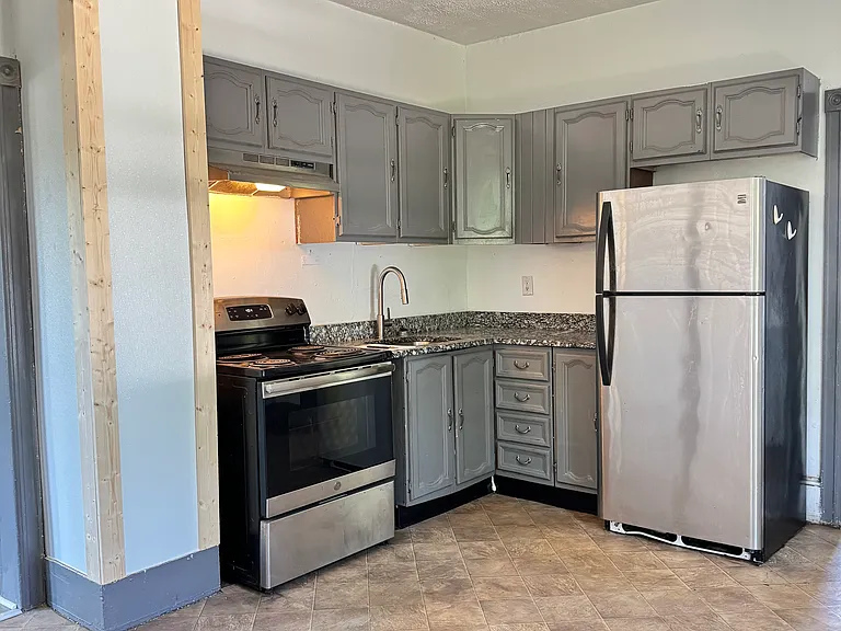 46 Delsea Dr N — Photo 17
