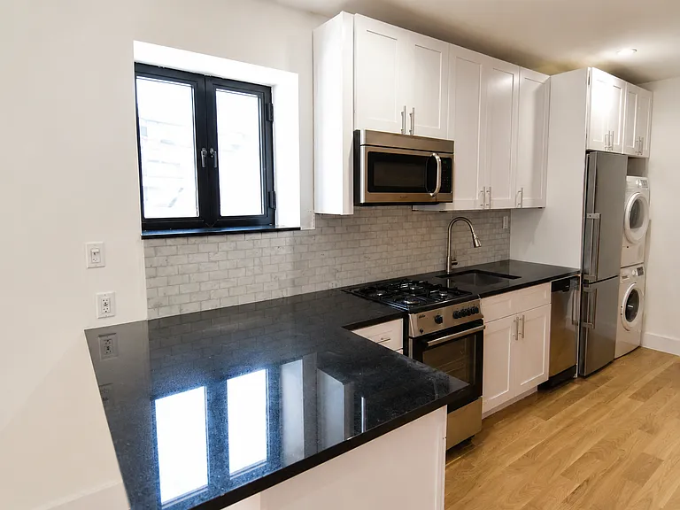 92 E Broadway #1 — Photo 3