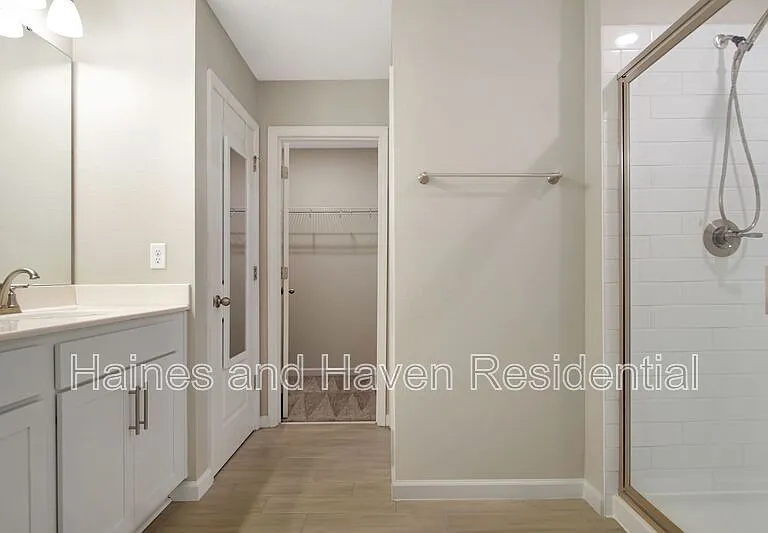 840 Blue Creek Dr — Photo 17