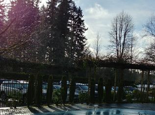 2212 SW Sunset Dr, Portland, OR 97239