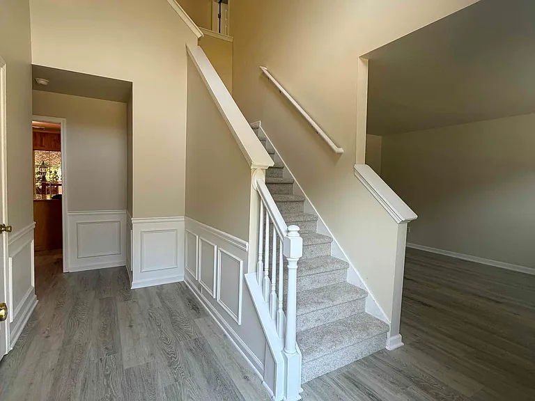 1936 Oakwood Grove Dr — Photo 5