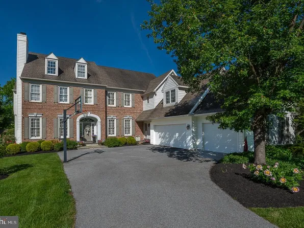 4 Fetters Mill Dr, Malvern, PA 19355